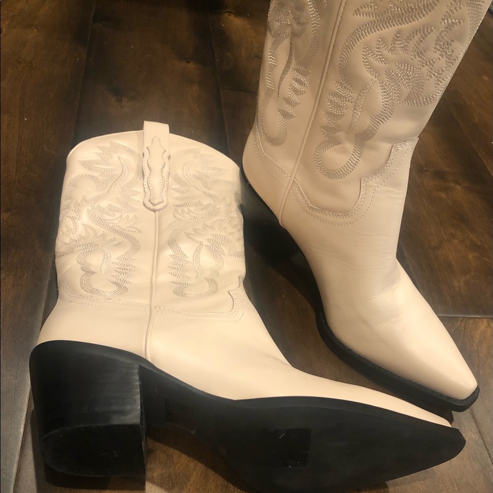 JEFFREY CAMPBELL  Dagget Boot Natural NWOT - Picture 9 of 16